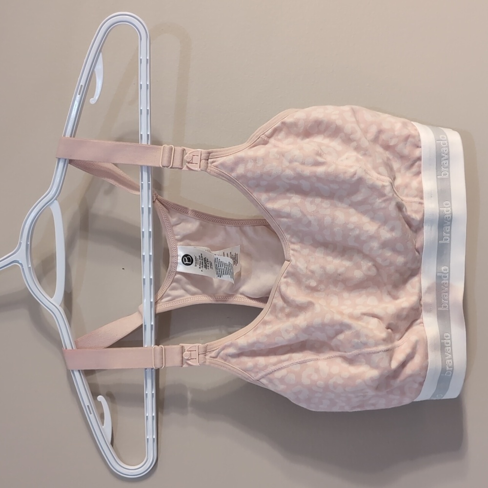 BRAVADO! Pumping & Nursing Bra Hands Free Small Cup Pink